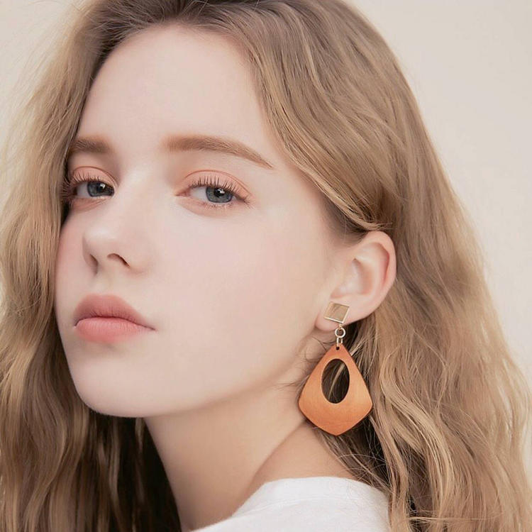 6686体育铁牌作者半岛弥音