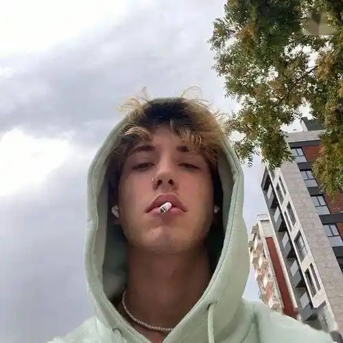 6686体育银牌作者阳光一夏