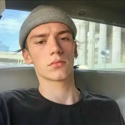 6686体育初级作者Austin