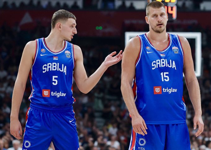 约基奇对阵热火19胜6负，约维奇：他总据此调侃，受不了